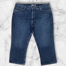LEE Regular Fit Capri Mid Rise Jeans Women's Size 20 Dark Wash Blue Stretch NWOT