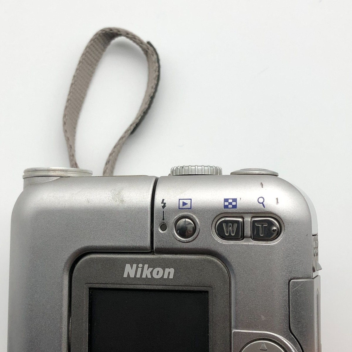 【動作確認済】NIKON COOLPIX SQ ニコン クールピクス Nikon COOLPIX SQ 3.1MP Digital Camera - Silver for sale
