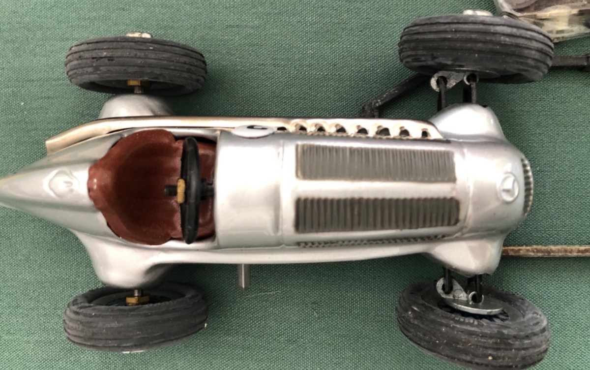 ミニカー Schuco Studio 1050 Art.Nr.01019 s-l400.jpg