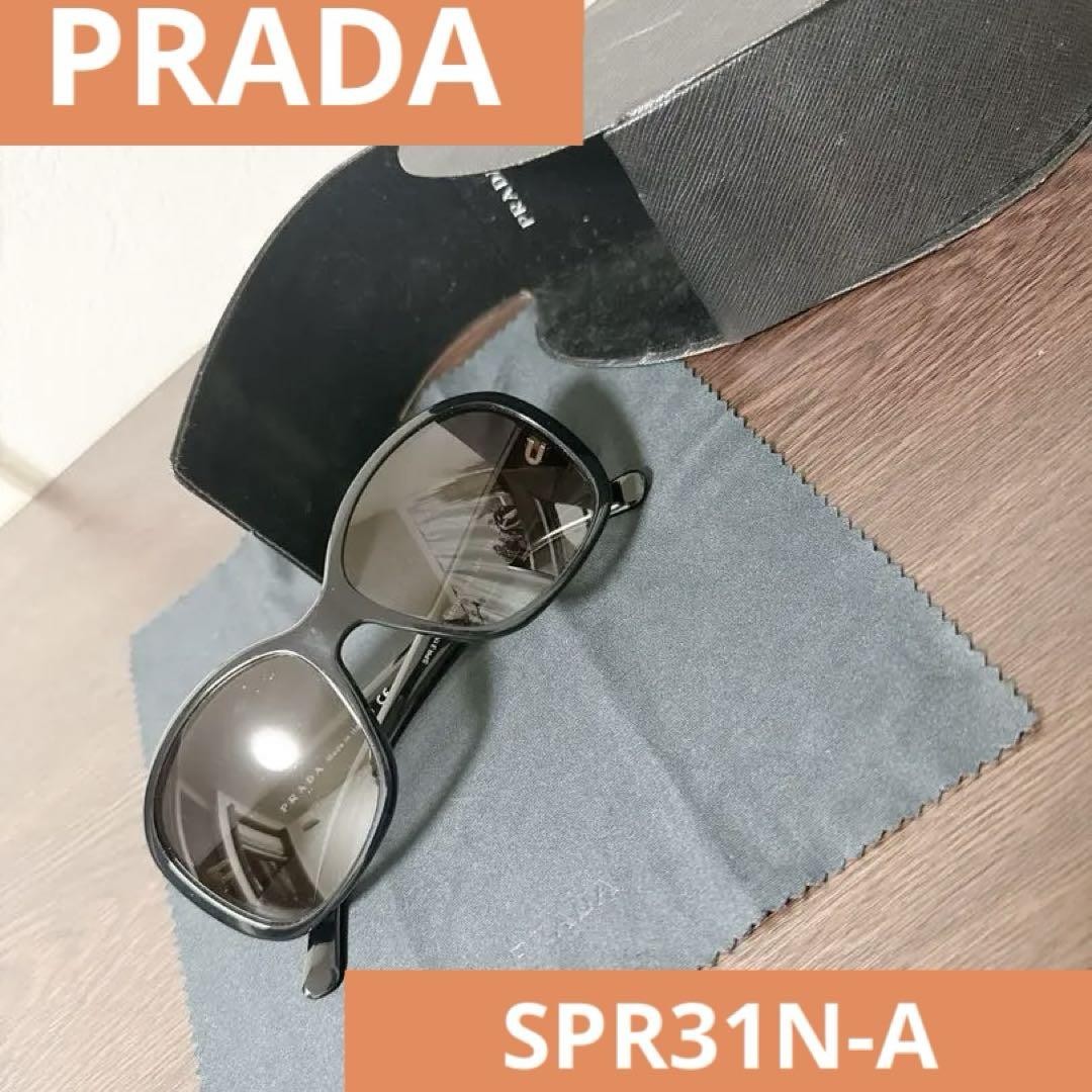 Prada SPR31NA Sunglasses Black Gradient Lens with Case Pre-Owned