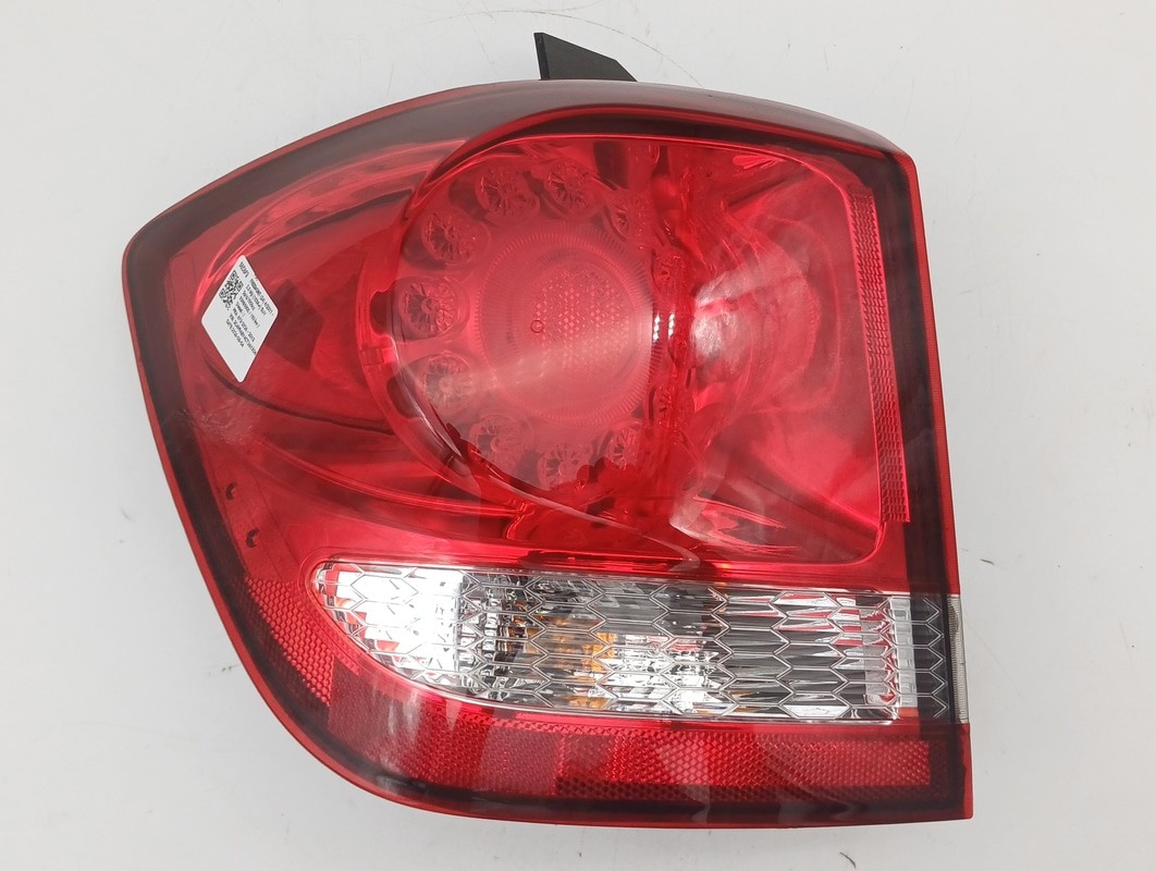 K68078481AD Fanale post. parte est. SX FIAT FREEMONT (24) 2.0 Mjt (125Kw) 4x4