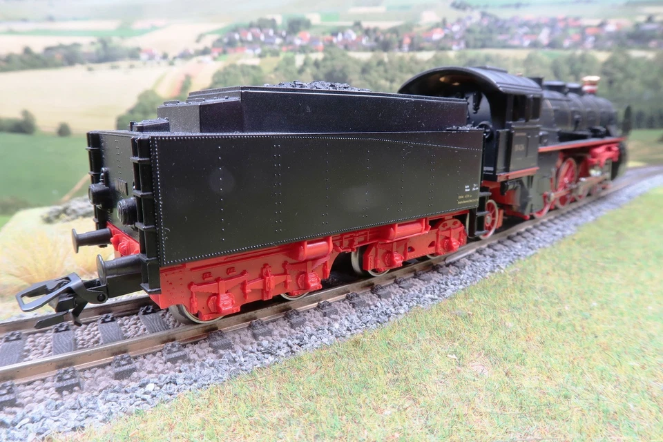 Märklin Spur H0 3318 Rheingold-Dampflok mit Tender BR 18 434 der DRG Ep.II - Bild 4 von 4