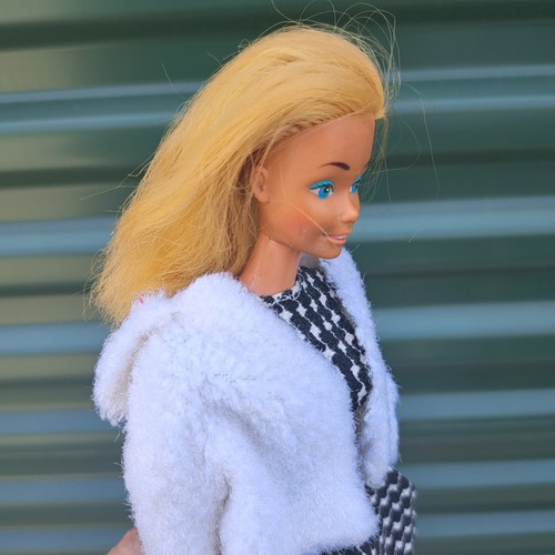 Muñeca Barbie Azul Rubia Twist n Turn Vintage Malibú Sunset 1966 Taiwán Años 60 DEFECTUOSA - Imagen 2 de 8
