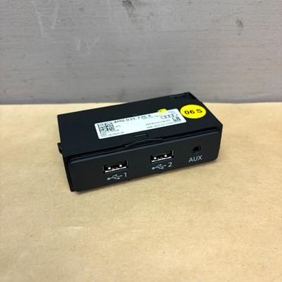 2017-2025 GENUINE AUDI Q7 CONSOLE DUAL USB AUX PORT INTERFACE UNIT MODULE OEM