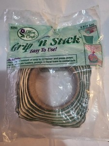 GRIP n STICK 5 FOOT STRIP WATERPROOF FOR FLOWER USE AND CRAFTS GREEN NEW SFH