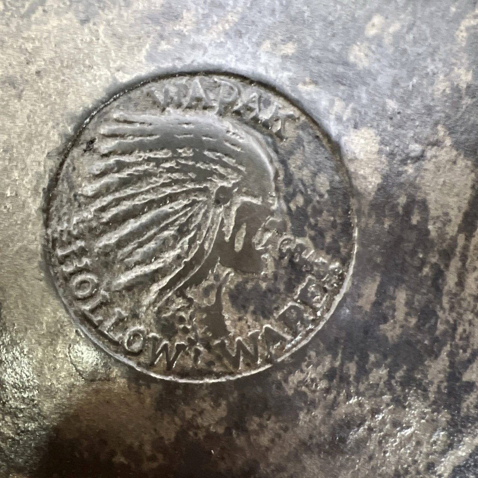 Wapak Hollow ware Indian head medallion cast iron skillet #7 Rare HTF