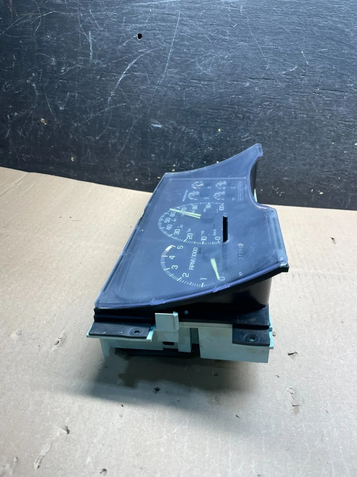 1995 to 1999 Chevrolet Tahoe Suburban Dash Instrument Cluster U1378 PS - Image 2 of 4