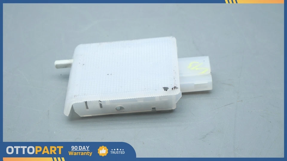 2000-2006 MERCEDES-BENZ CL600 Glove Box Compartment Light Switch OEM 1298200301 - Image 2 of 4