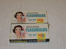 2 Packs of Sylvania M3 Blue Dot Flash Bulbs 12 Clear  10 Blue Bulbs 