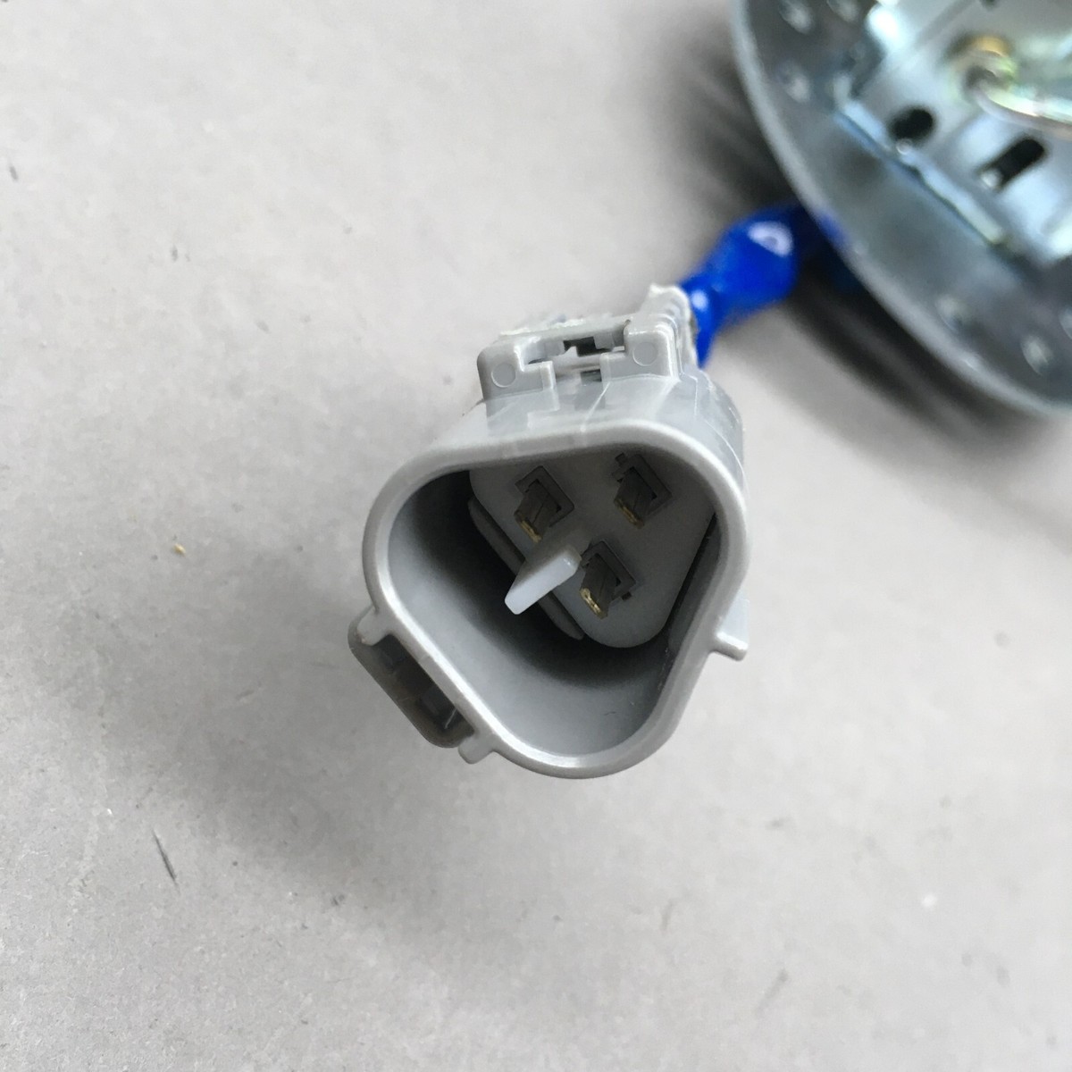 83320-60370 sensor fuel level sender gage assy for LAND CRUISER
