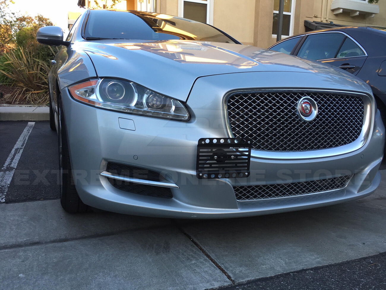 EOS Full Sized Front Tow Hook License Plate Bracket For 1016 Jaguar XJ X351 eBay