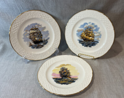 VTG LOT SCHUMANN ARZBERG GERMANY SET OF 3 SHIP 8in PLATES