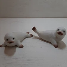 2 Homco #1439 White Ceramic Seal Sea Lions Made in Sri Lanka 4” Vintage