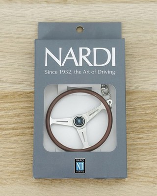 Schlüsselanhänger Nardi Torino klassisch Holz Lenkrad Made in Japan verpackt