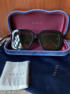 Lunettes de soleil monture logo carré noir acétate Gucci GG0141S avec accessoires EUC