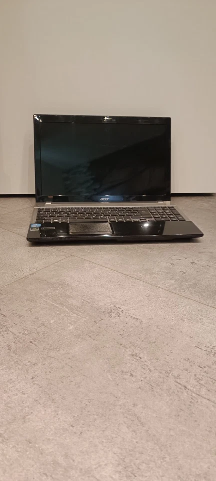 Acer Aspire V3-571G - Core i5 - 750GB HDD - Windows 10 - Notebook Laptop - Bild 2 von 4