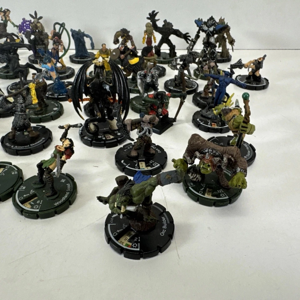 Лот из 45 фигурок WizKids Mage Knight HeroClix 2000-е смешанные персонажи фэнтези - Изображение 2 из 4