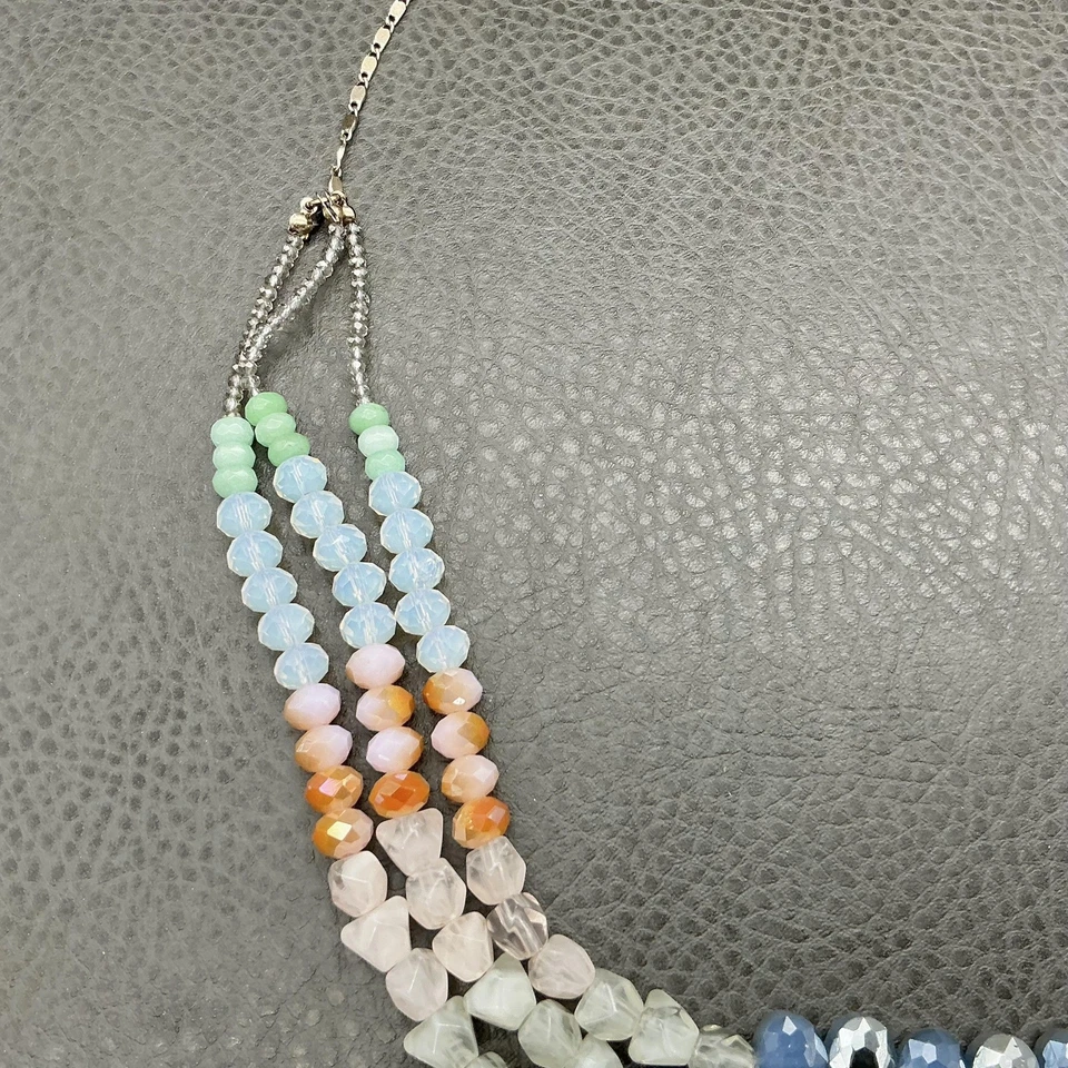 LOFT Mujer Collar Distintivo Multi Hilo Cuentas Facetadas Azul Pastel Tono Plateado Foto 4 de 4