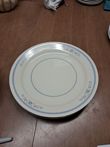 8 Corelle Needlepoint Pattern Dinner Plates 10-1/4" Euc+ Bin 178 - Picture 3 of 13