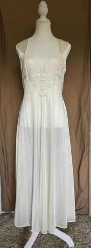 Vintage Adonna Nylon Lace Gown Women’s Size S-M Lingerie Long Beautiful Wedding