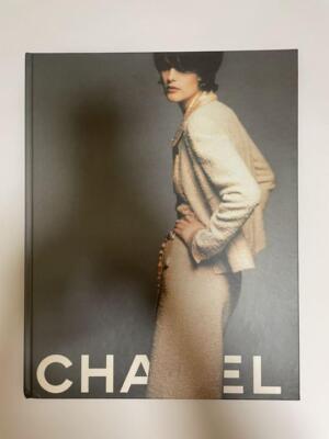 CHANEL CRUISECOLLECTION1996-1997 カタログ写真集 s-l400.jpg