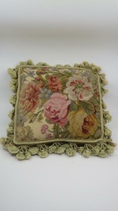 Chelsea-Textiles-FLORAL-Needlepoint-Petit-Point-Pillow-Tassels-Aubusson-Flowers