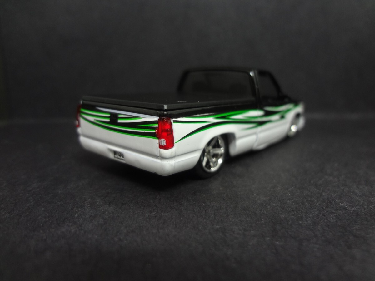 M2マシーン 1990 シボレー C1500 シルバラード (チェイスカー) M2マシーン 1990 シボレー C1500 シルバラード (チェイスカー