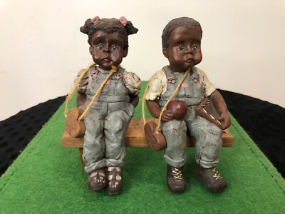 Sarah's Attic Granny's Favorites Libby & Lucas Figurines w Bench Limited Edition