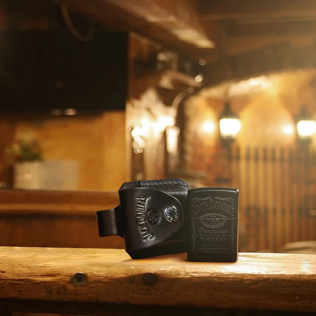 Zippo 48460, Jack Daniels Gift Set, Black Matte Lighter & Pouch