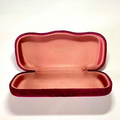 GUCCI VELVET SUNGLASSES CASE WITH SATIN POUCH CRANBERRY NEW Gucci Sunglasses Eyeglasses Medium Set Red Velvet Case Cloth  main image 4