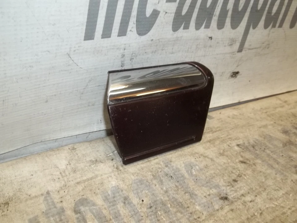 Cadillac Eldorado 1995-2002 OEM GUARDABARROS DERECHO PASAJERO MOLDURA 3541283 Foto 2 de 4