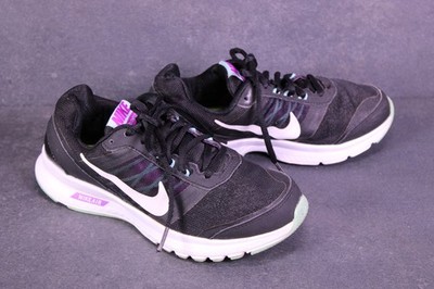 Nike Sneaker Air Relentless 5 Damen Sportschuhe Gr. 37,5 schwarz Mesh BS865
