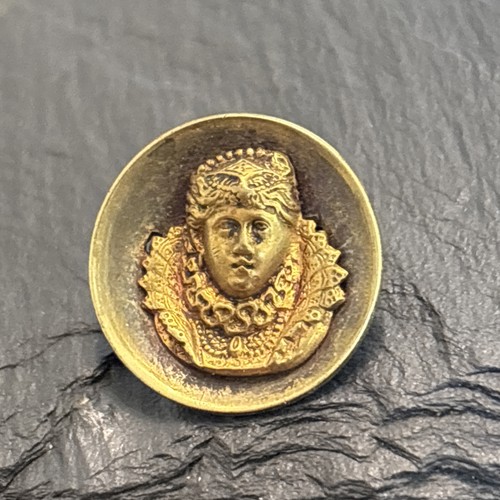 Single Antique Button Figural Bronze - Picture 3 of 6