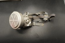 DDR Atemschutz Gasmaske Armee Militär NVA Ausrüstung alt Aluminium Technik