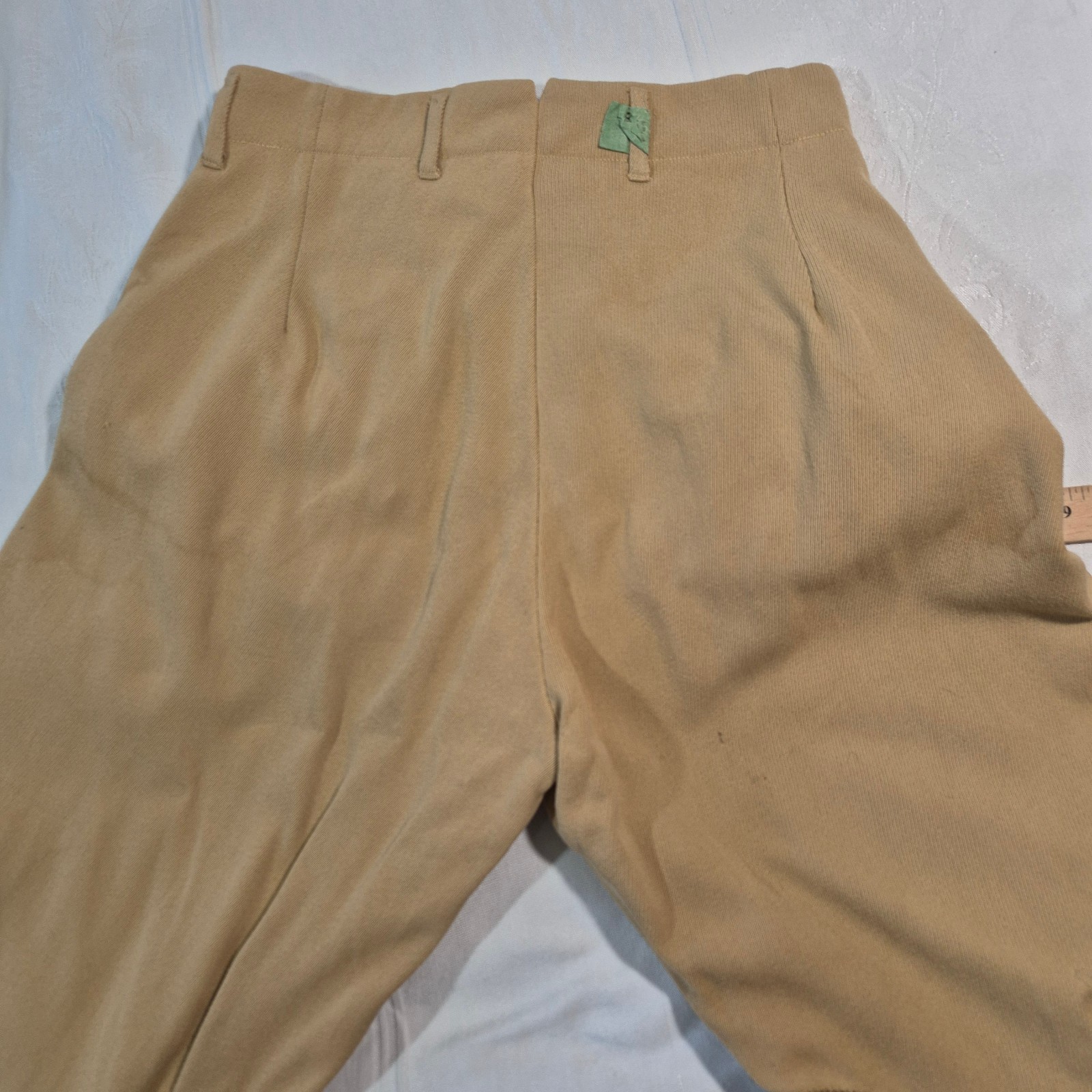 THE TAILORED SPORTSMAN EQUESTRIAN ENGLISHRIDING PANTS 26x22 (STAINED)