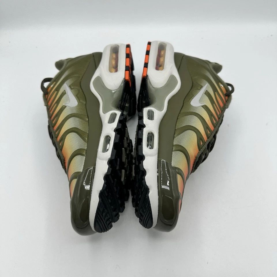 Nike W Air Max Plus SE verde oliva metálico plateado FZ1462 para mujer talla 7 Foto 3 de 4