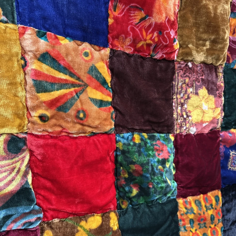 Colcha edredón de terciopelo vintage años 70 retazos hippie boho manta reina 102 x 120 Foto 3 de 4
