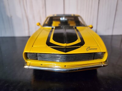 ミニカー 1968 CHEVROLET CAMARO DUB CITY 1/18 JADA DUB CITY 1968 CHEVROLET CAMARO 1:18 RED WITH WHITE
