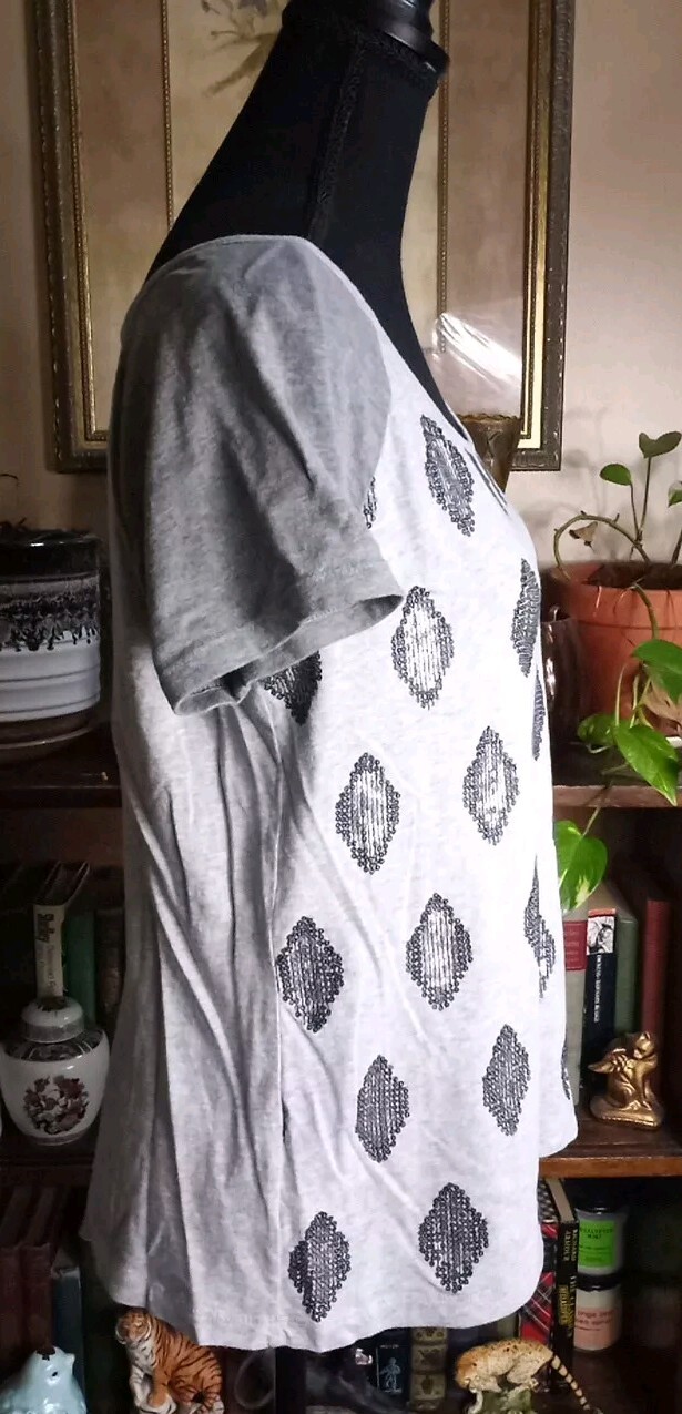 Picture 4 of 9
