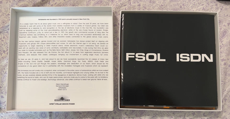 ASTRALWERKS - Music In 20/20 - 20x7" Flexi-Disc Vinyl Box Set RSD 2013 Air Sia - Image 2 of 3