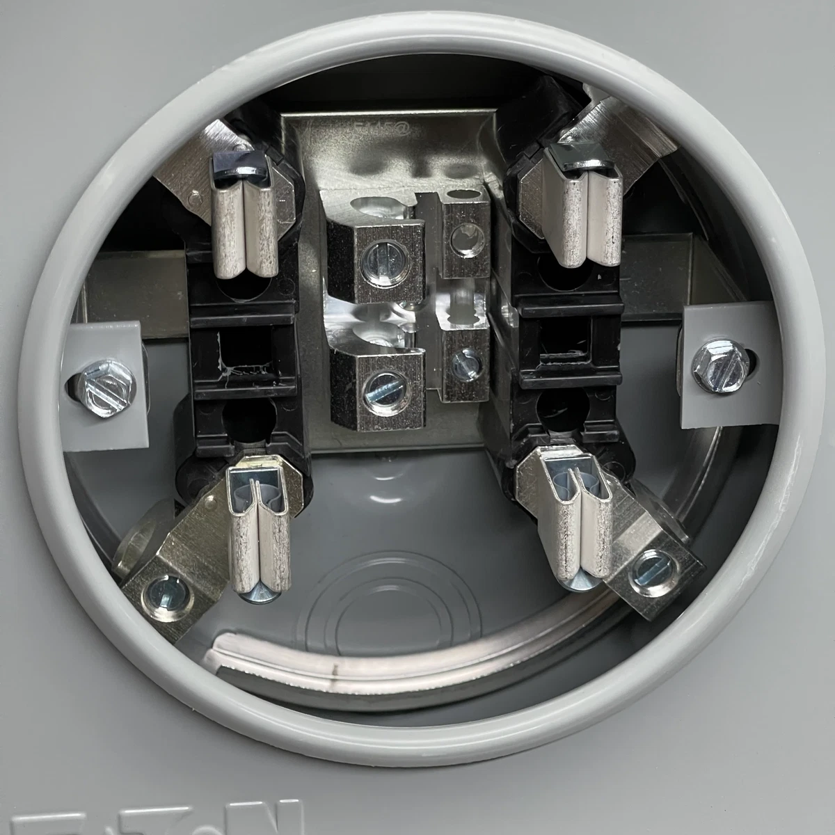 EATON B-Line 11 Meter Socket 125A 4 Jaw 1PH, NEMA 3R Top Feed 125 