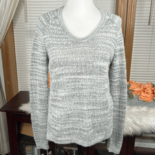 Lou Grey Lightweight Soft Sweater Sz Medium NWT