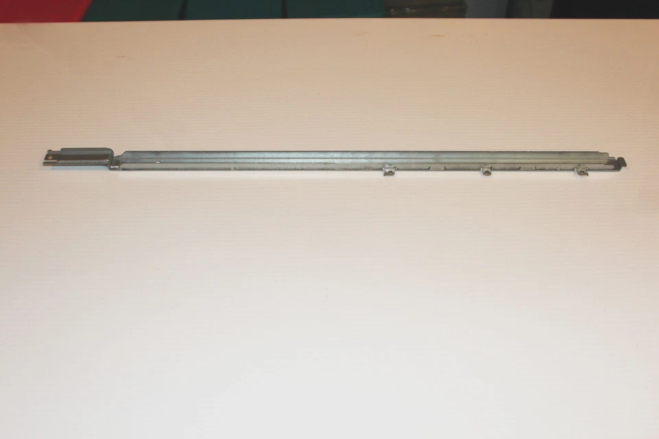 Estuche Interno Metal Soporte Soporte - Insignia 42" LCD Televisión NS-L42Q-10A TV Foto 2 de 4