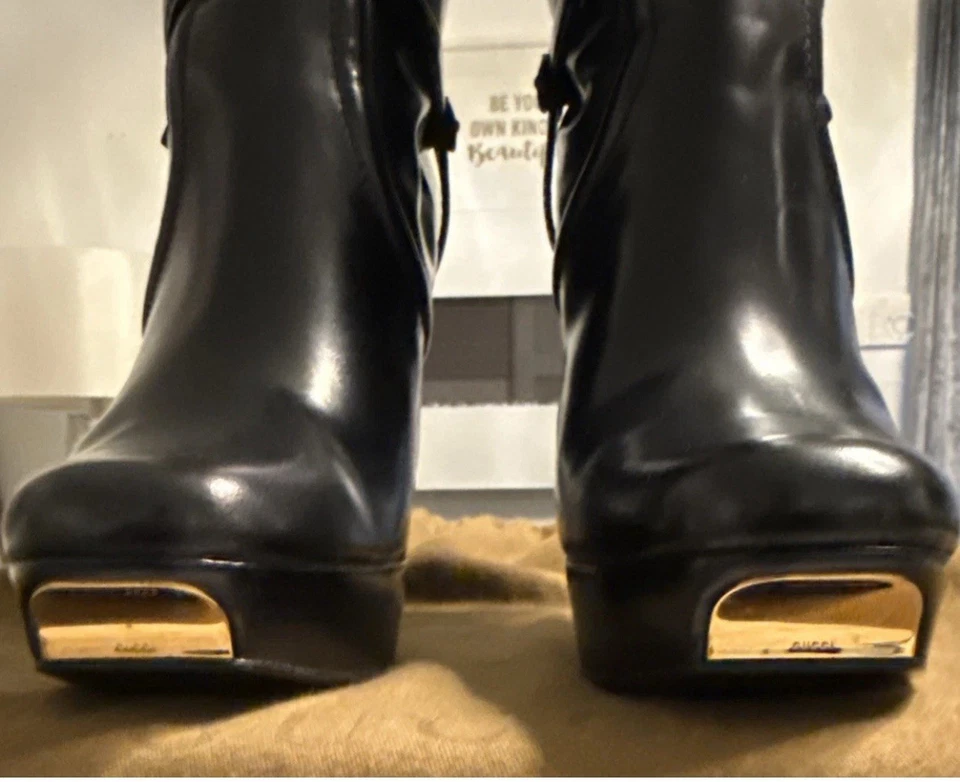 Gucci Women’s Black Leather Platform High Heel Knee Boots Size 10B Made in Italy - Image 2 of 4