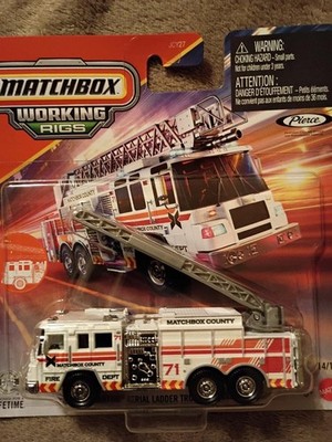 MATCHBOX PIERCE QUANTUM AERIAL LADDER FIRE TRUCK