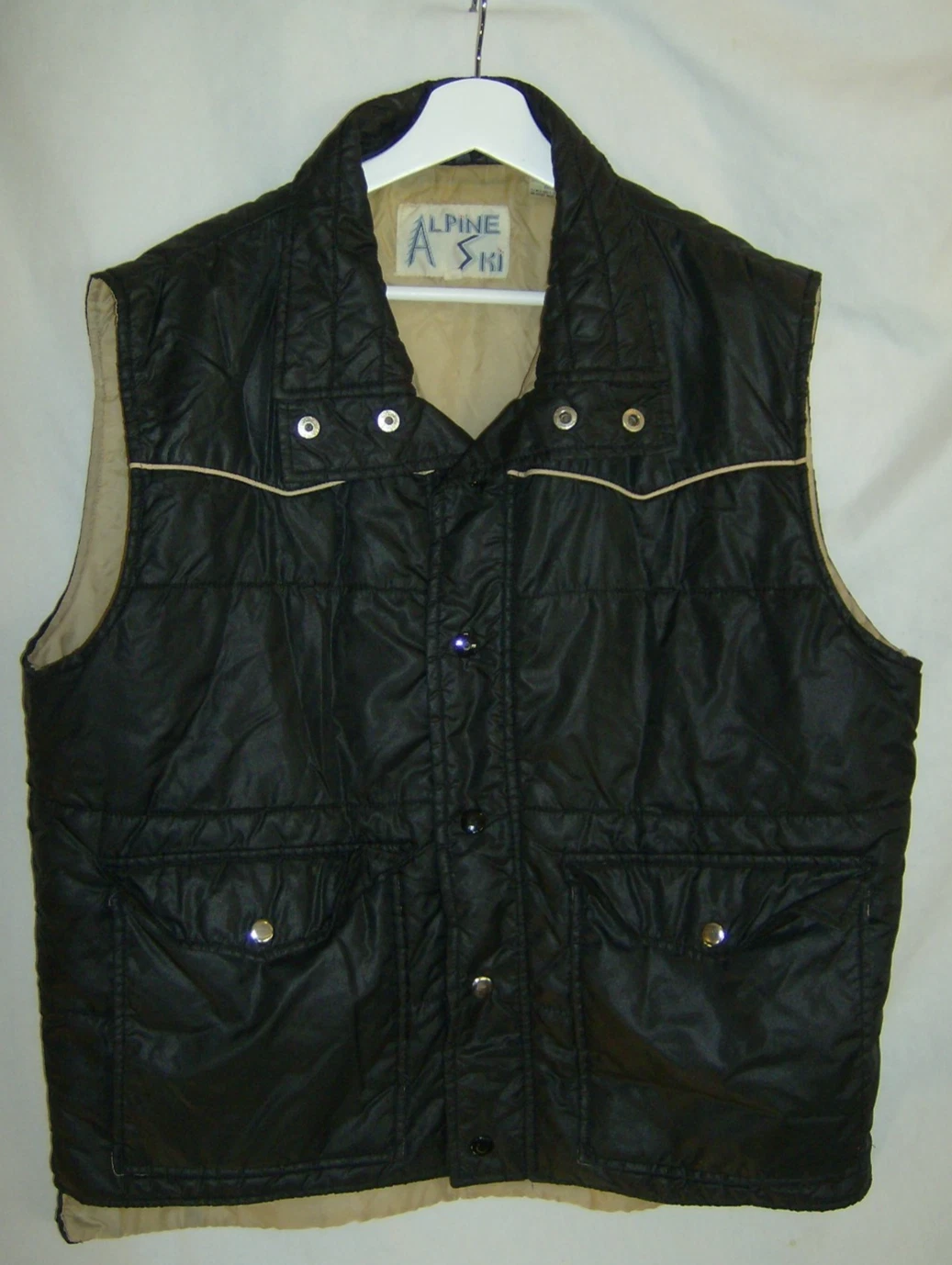 VTG 70s Alpine Ski Puffer Vest XL Snap Front Nylon Quilted USA Winter Blue