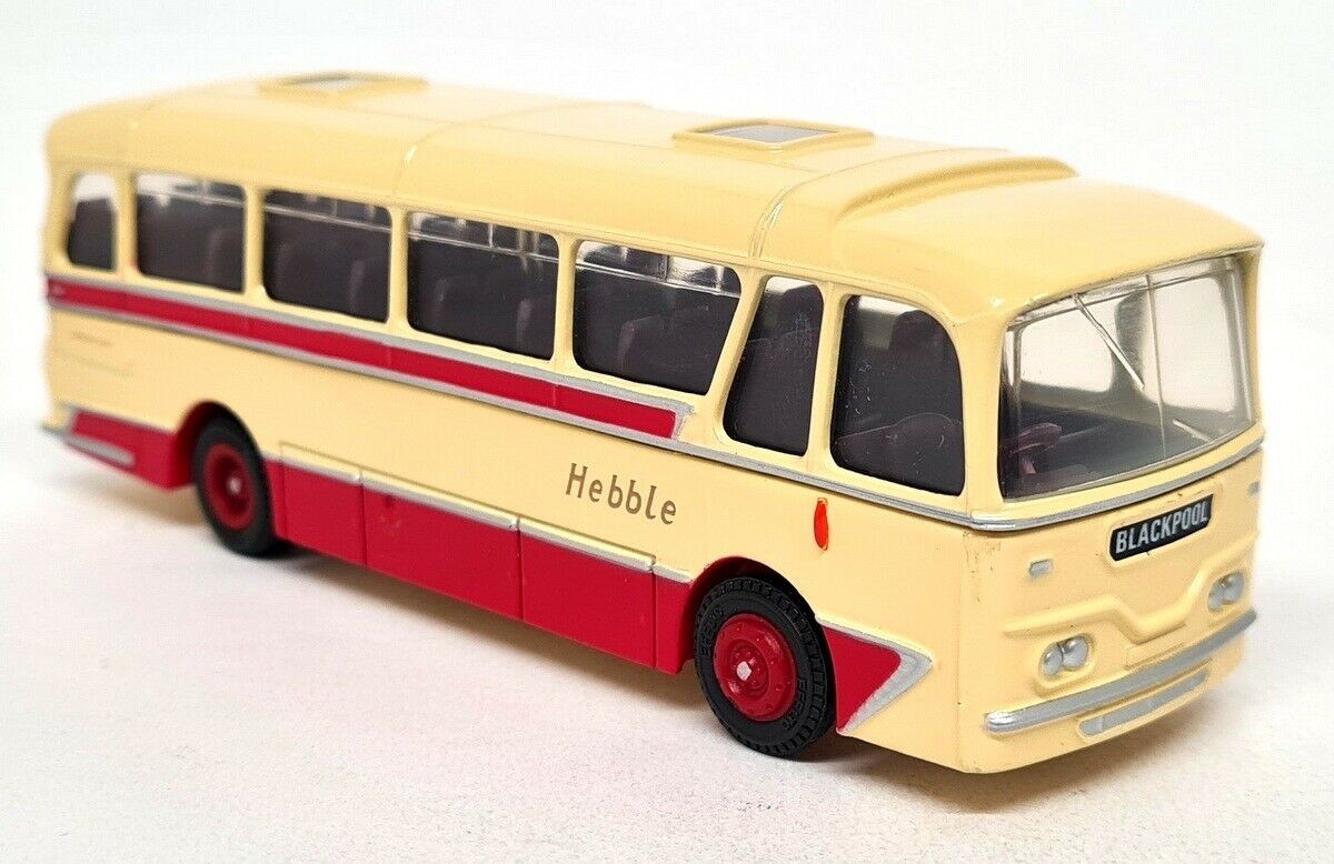 EFE 1/76 12103 Harrington Cavalier Coach Hebble diecast model bus