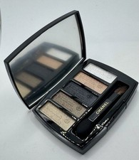 CHANEL Lumiere Graphique Eyeshadow Palette Holiday 2023 Winter Makeup Collection