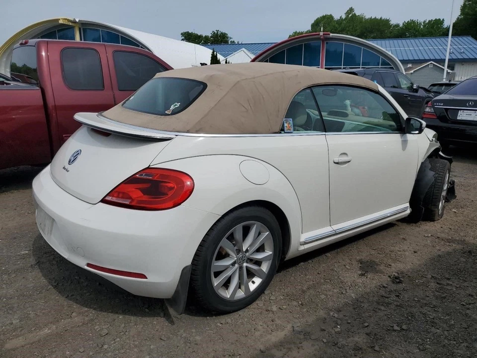 (LOCAL PICKUP ONLY) Fuel Tank Fits 13-16 BEETLE 1994409 Foto 3 de 4