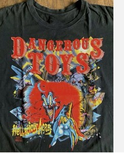 DANGEROUS TOYS ロックTシャツ バンドT Mサイズ 古着 DANGEROUS TOYS - Texas-based Rock Band T-Shirt - SquadTee.com